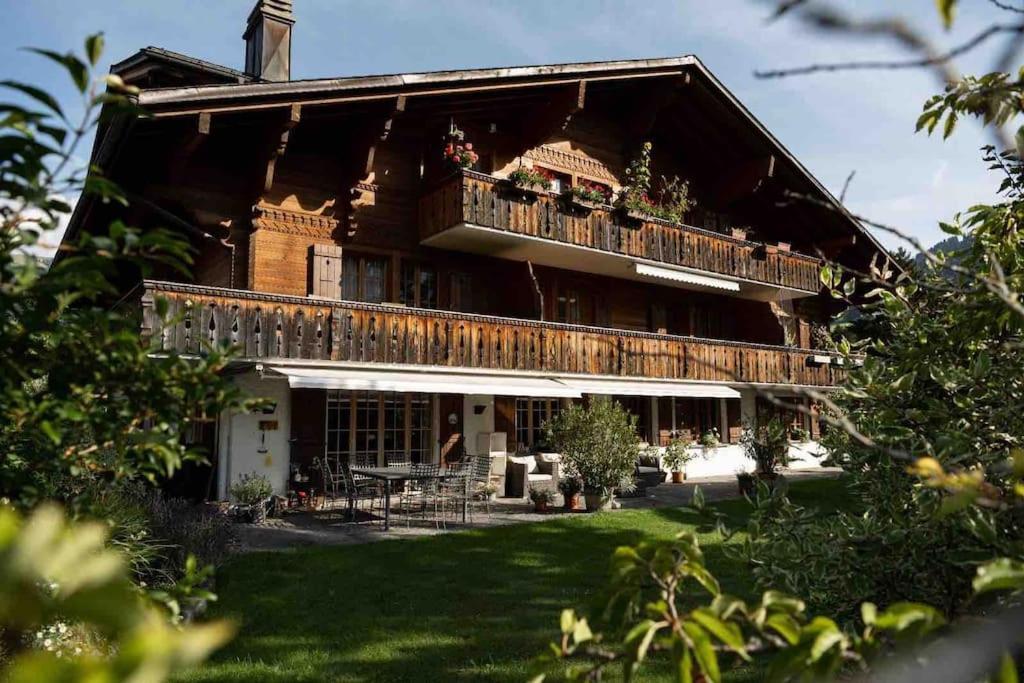 Cozy Place In Gstaad Center Экстерьер фото
